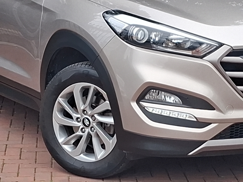 Hyundai Tucson Blue #20