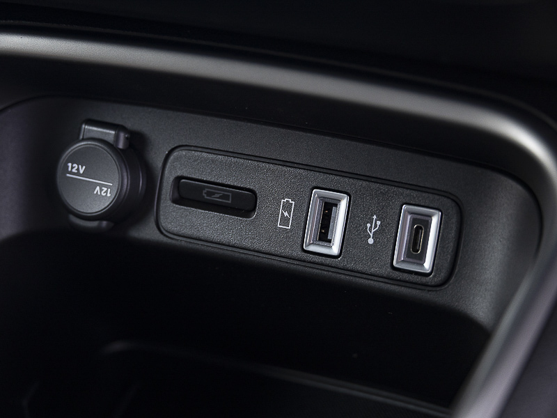 Jeep Avenger 115Kw Summit 54Kwh Grey #18