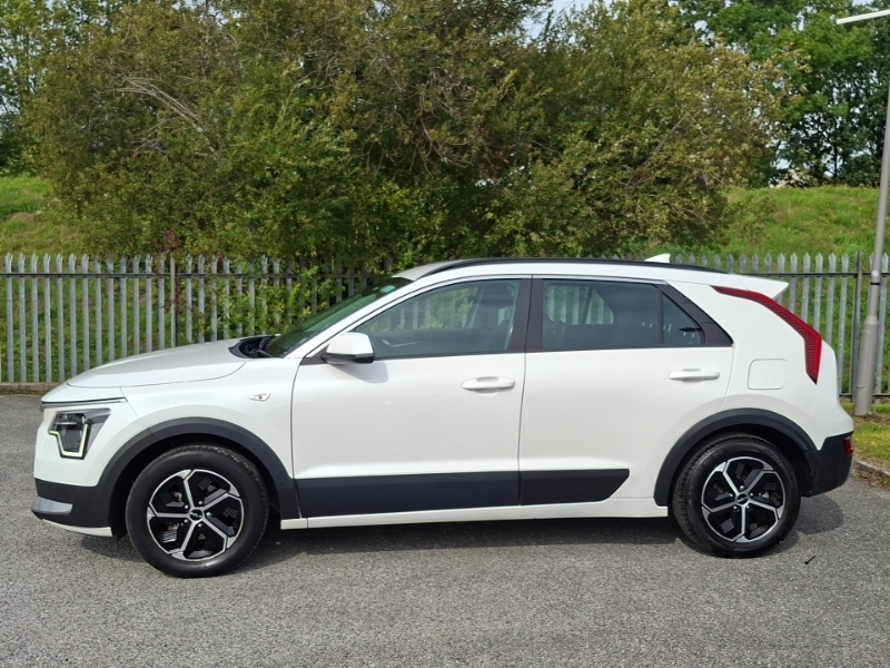 Kia Niro 1.6 Gdi Hybrid 2 Dct White #4