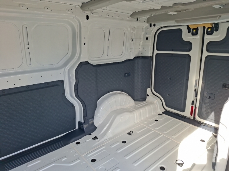 Kia PV5 120Kw Plus Long Range 71Kwh H1 Van White #6