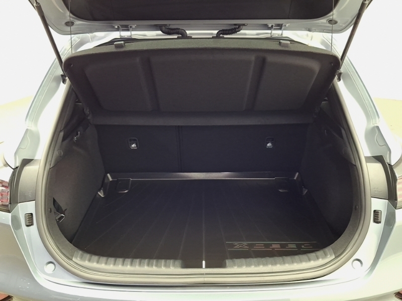 Kia Xceed 1.0T Pure Dct Demonstrator Silver #17