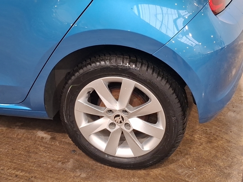 Skoda Citigo Hatchback Black #9