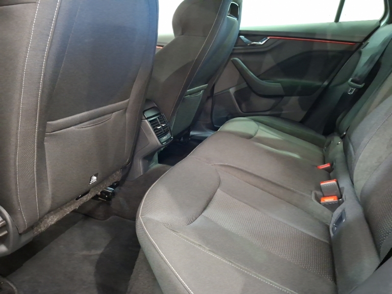 Skoda Kamiq 1.0 Tsi Design Edition Silver #6