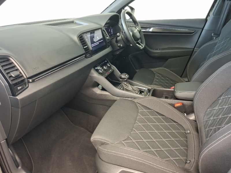 Skoda Karoq 1.5 Tsi Sportline Edition Dsg Black #4