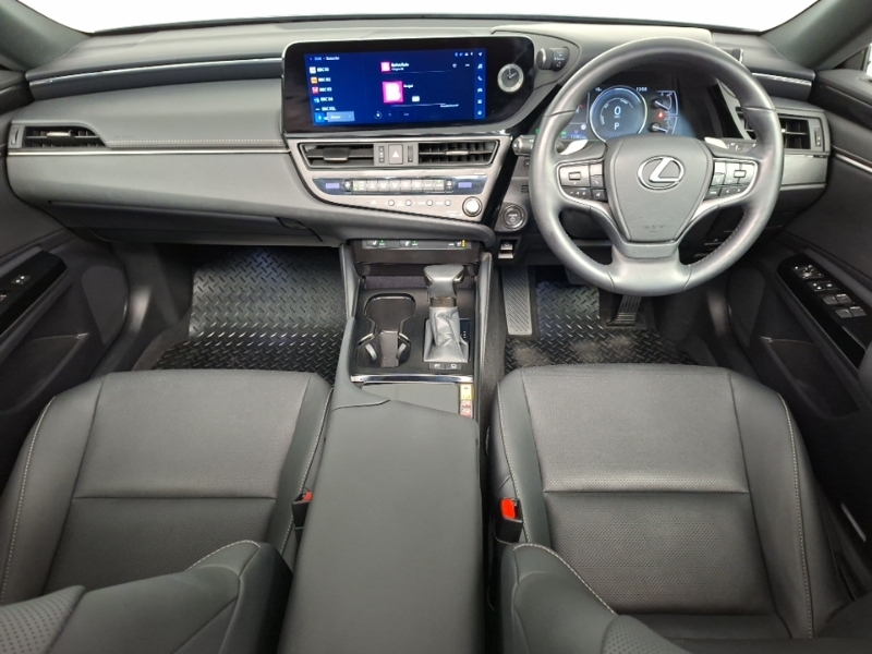 Lexus ES 300H 2.5 Cvt Premium Edition Black #4