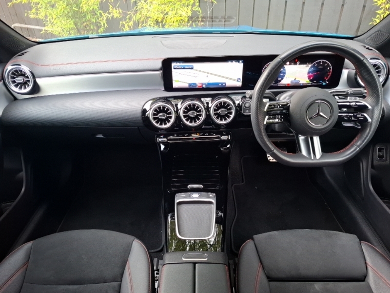 Mercedes-Benz CLA Class Cla 200 Amg Line Executive Tip Blue #3