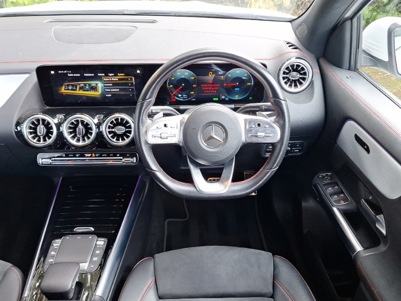 Mercedes-Benz EQA Amg Line Black #8