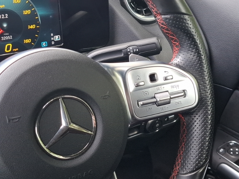 Mercedes-Benz GLA Class Suv Black #12