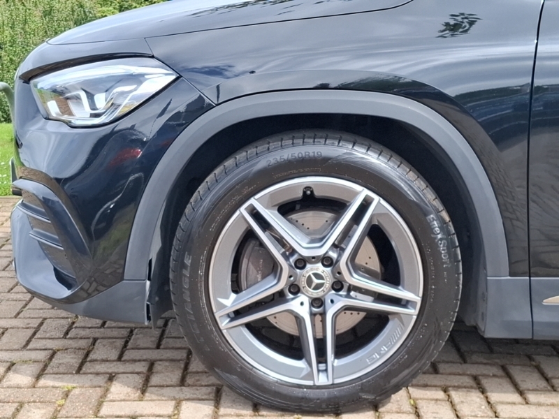 Mercedes-Benz GLA Class Suv Black #18