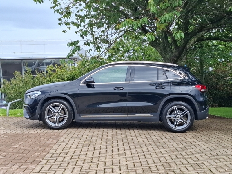 Mercedes-Benz GLA Class Gla 200 Amg Line Black #4