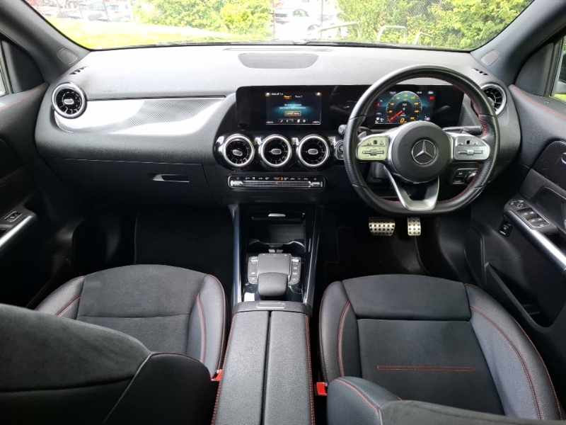 Mercedes-Benz GLA Class Gla 200 Amg Line Black #3