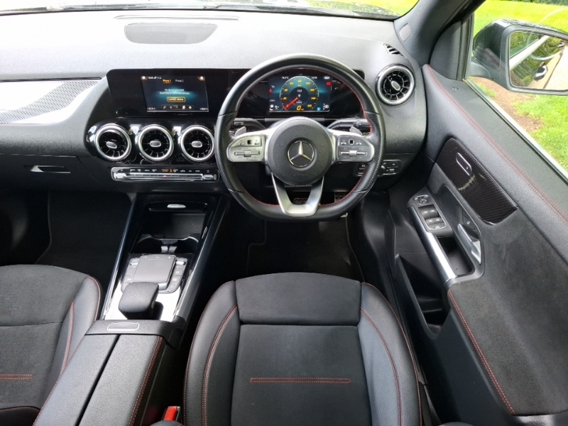 Mercedes-Benz GLA Class Suv Black #8