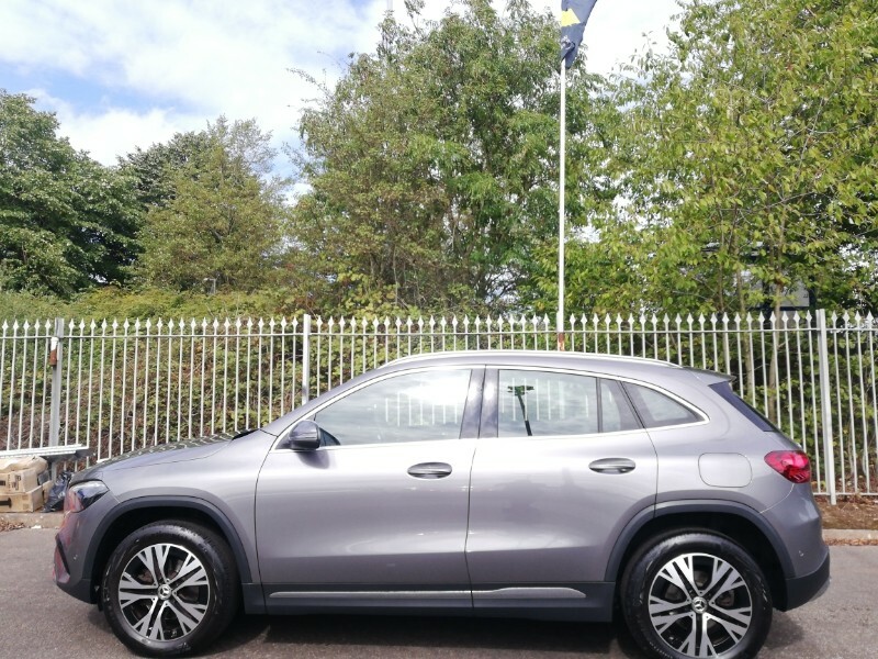 Mercedes-Benz GLA Class Gla 200 Sport Executive Grey #4