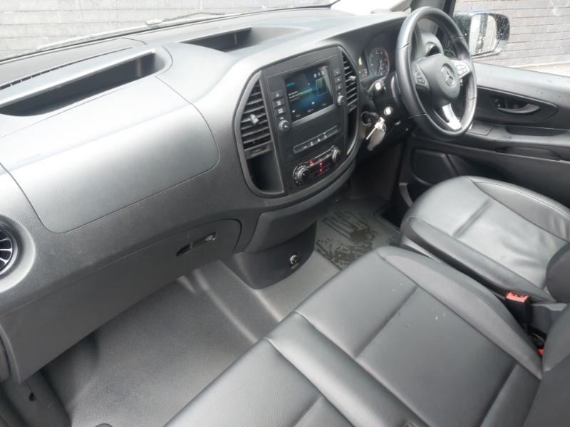 Mercedes-Benz Vito 114 Cdi Pro 9-Seater 9G-tronic Black #5
