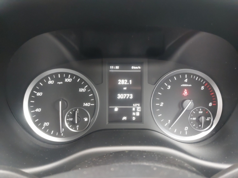Mercedes-Benz Vito Select Silver #11