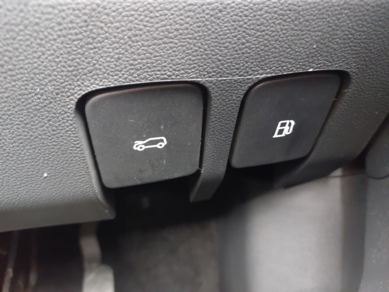 MG ZS Hat 1.0 Gdi Exclusive Silver #16