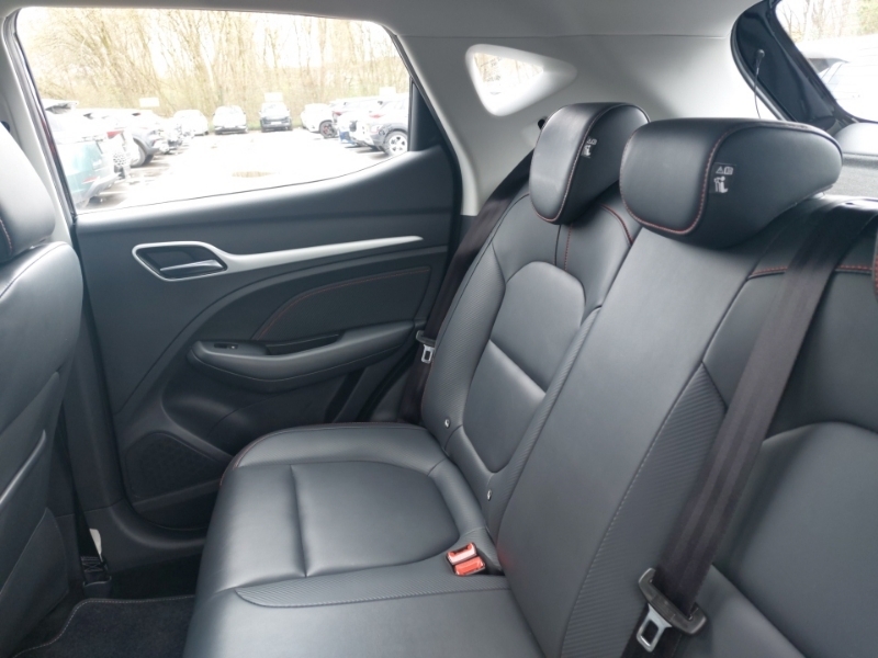 MG ZS 1.5 Vti-tech Exclusive Black #6