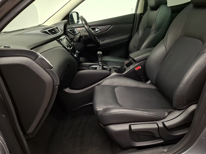 Nissan Qashqai 1.3 Dig-t 160 Tekna Grey #5