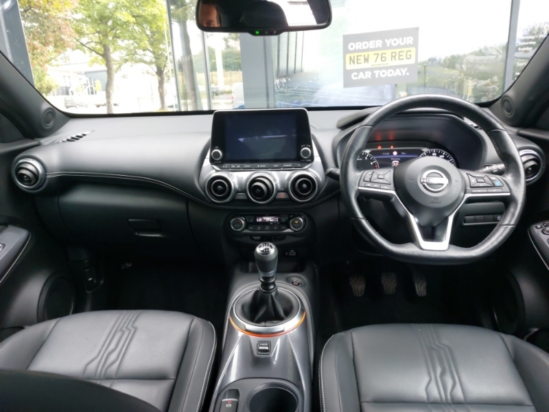 Nissan Juke 1.0 Dig-t 114 Tekna Red #3
