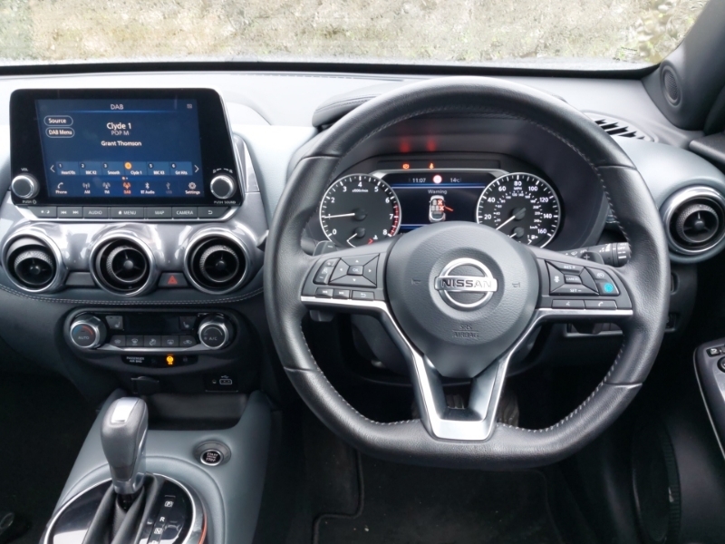 Nissan Juke Dig-t Tekna Plus Red #8