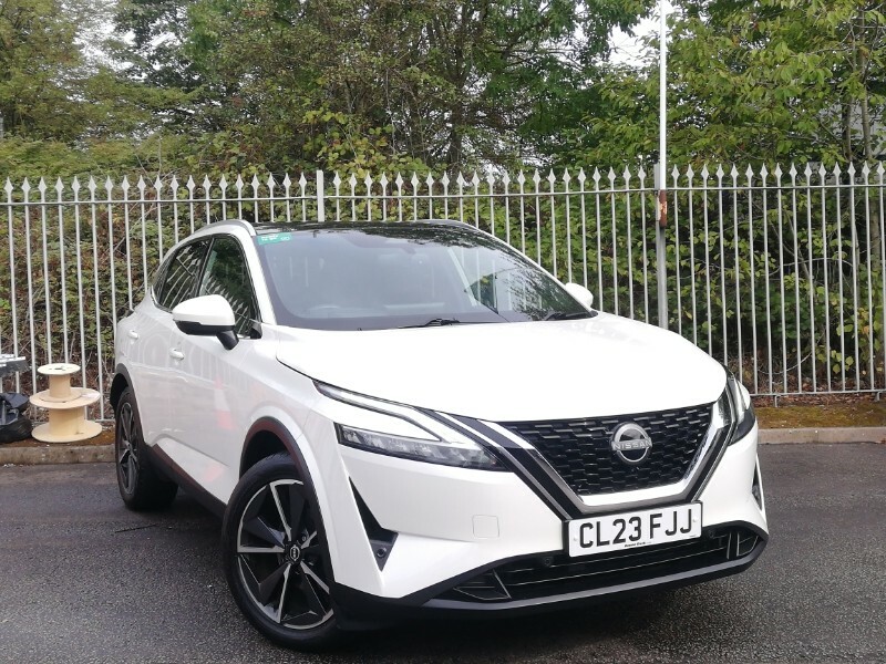 Nissan Qashqai 1.3 Dig-t Mh Tekna White