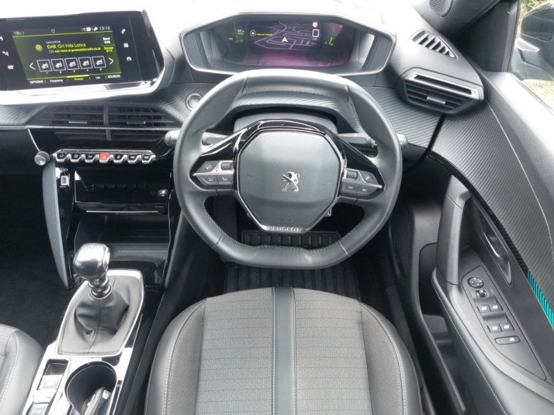Peugeot 2008 1.2 Puretech Active Black #8
