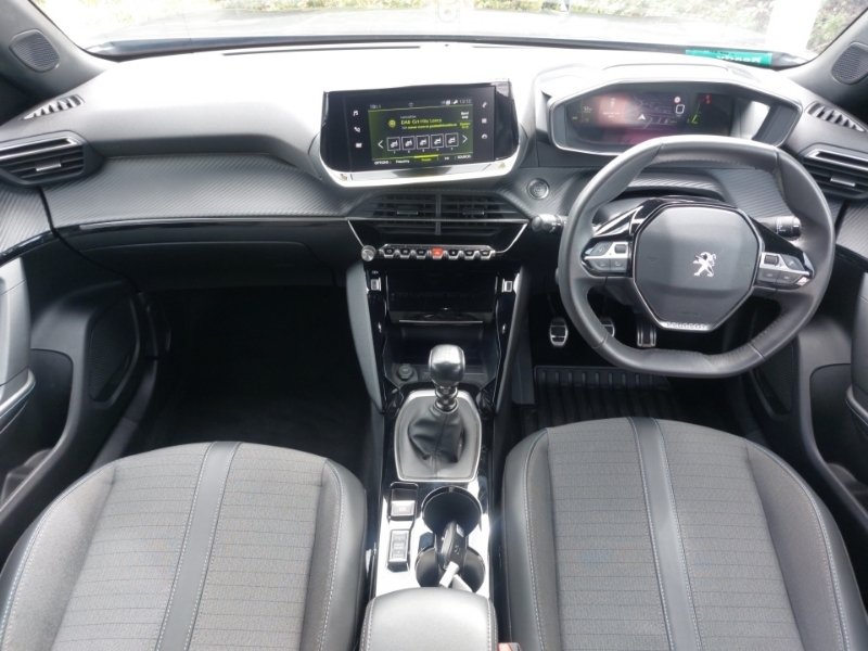 Peugeot 2008 1.2 Puretech Allure Premium Grey #3