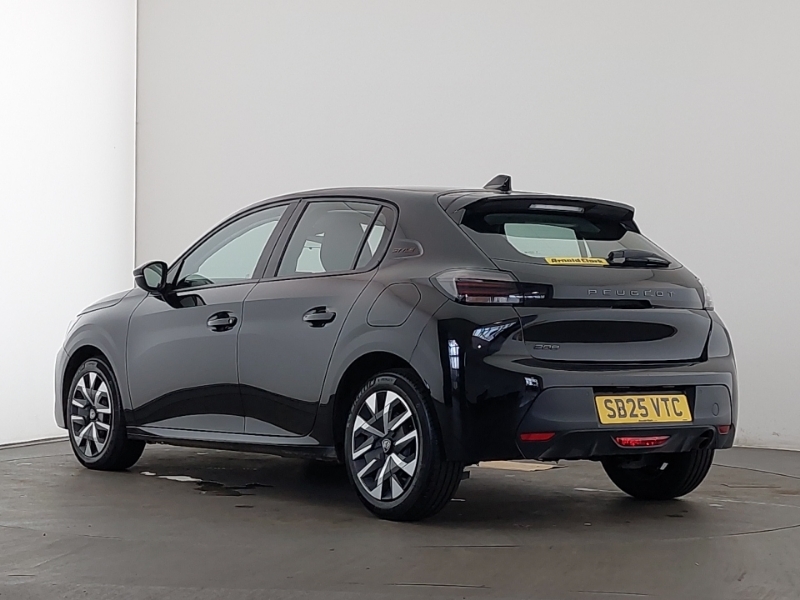 Peugeot 208 1.2 Puretech 100 Style Black #2