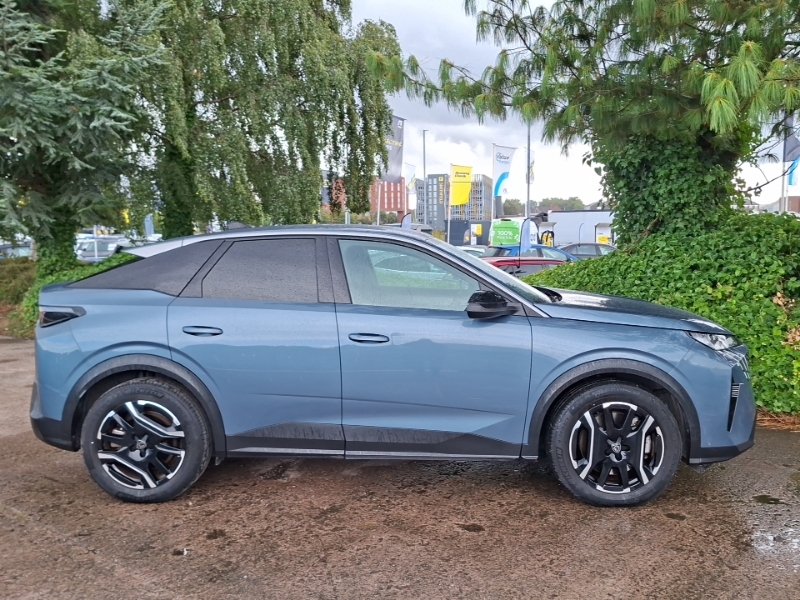 Peugeot 3008 157Kw Allure 73Kwh Blue #4