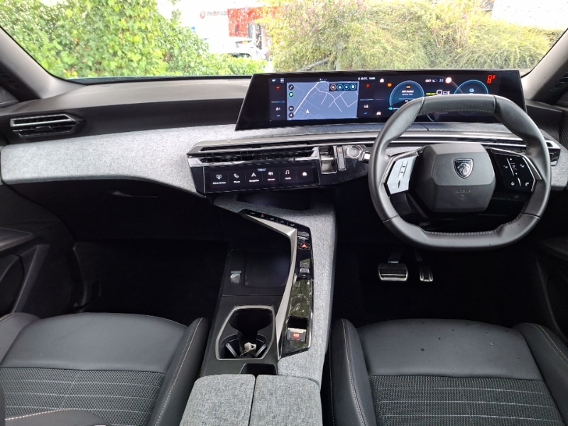 Peugeot 3008 157Kw Allure 73Kwh Blue #3