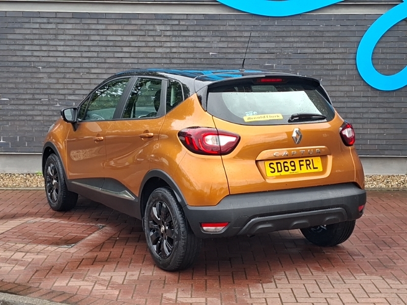 Renault Captur 0.9 Tce 90 Play Orange #2