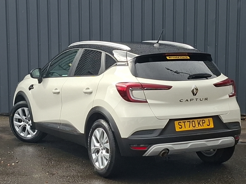 Renault Captur 1.3 Tce 130 Iconic Black #2