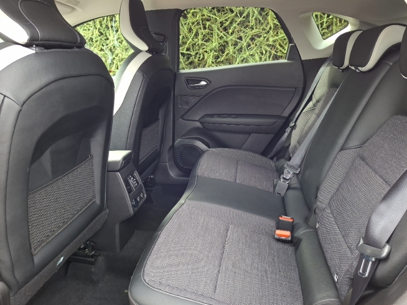 Renault Captur 1.6 E-tech Plug-in Hybrid 160 Techno Grey #6