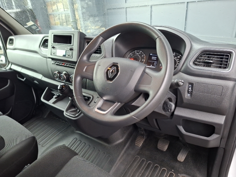 Renault Master Mm35dci 135 Business Medium Roof Van White #3
