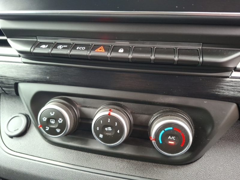 Renault Trafic 2.0 Dci Blue 30 Advance Panel Van Manua White #16