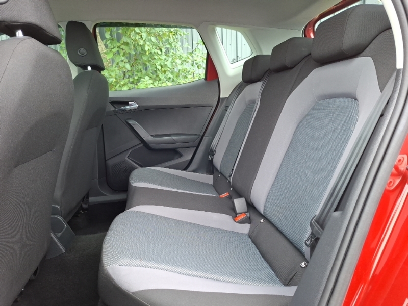 Seat Arona 1.0 Tsi 115 Se Technology Dsg Red #6