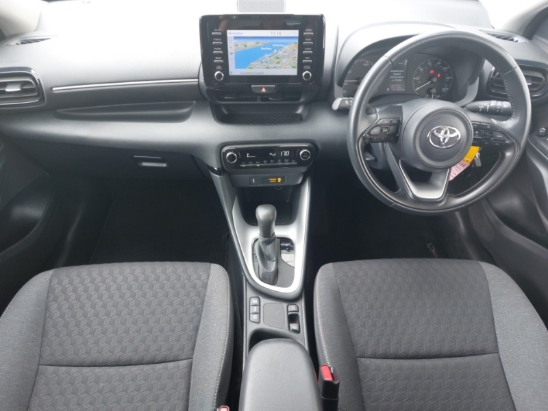Toyota Yaris 1.5 Hybrid Icon Cvt Nav White #3