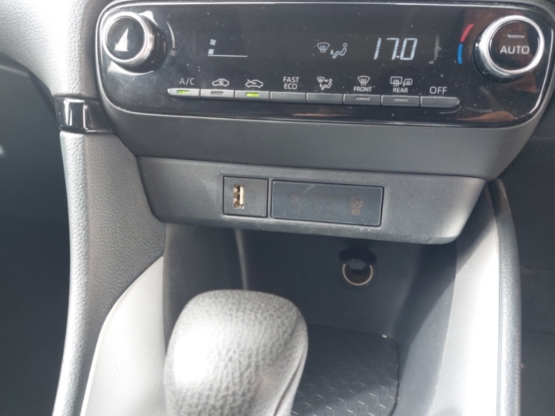 Toyota Yaris Excel #15
