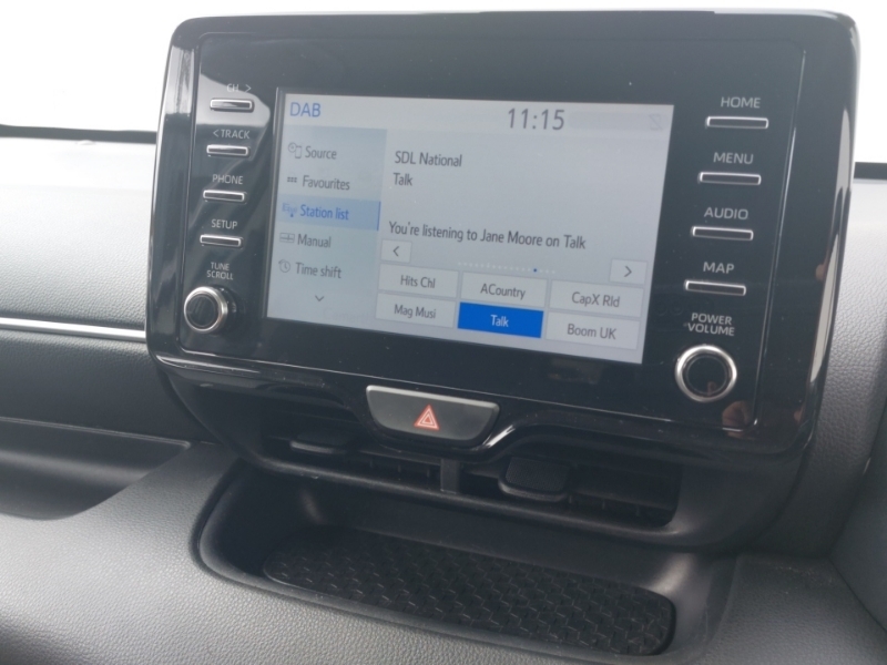 Toyota Yaris Excel #11
