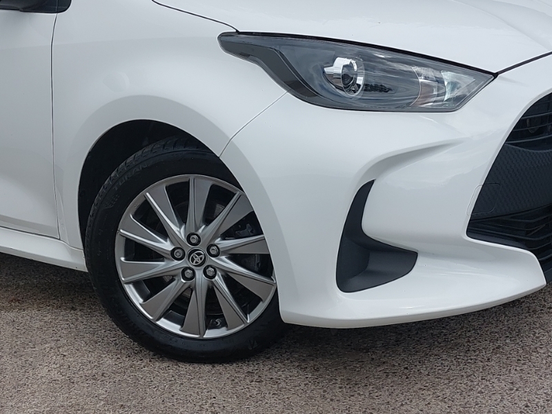 Toyota Yaris Excel #20
