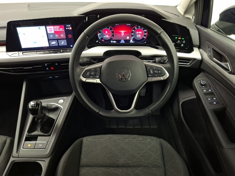Volkswagen Golf Life Black #8