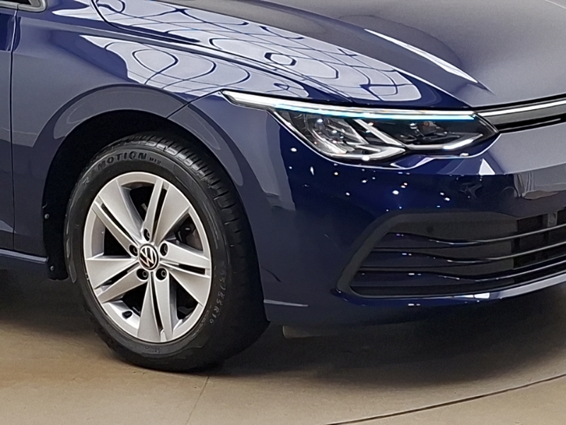 Volkswagen Golf Life Black #20