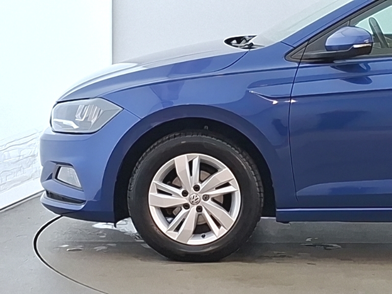 Volkswagen Polo Hatchback White #19