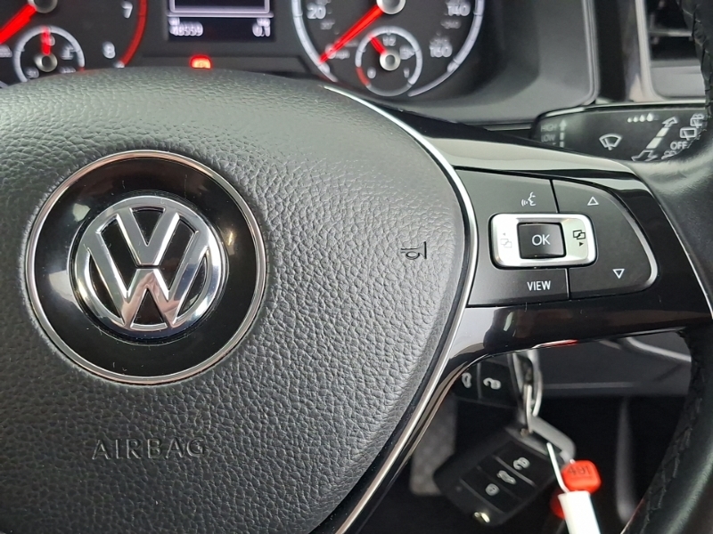 Volkswagen Polo Hatchback White #13