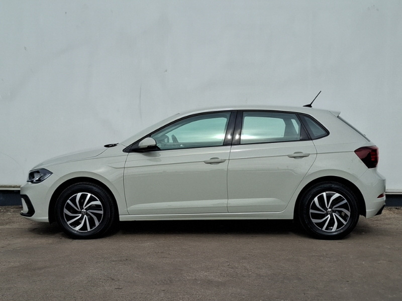 Volkswagen Polo Hatchback Black #4