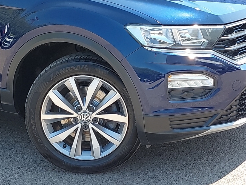 Volkswagen T-Roc Hatchback Blue #20