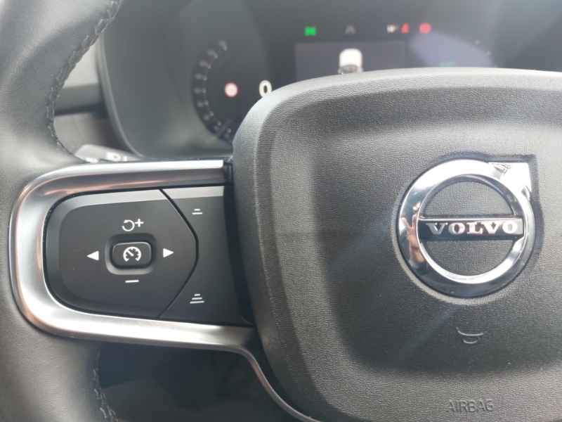 Volvo XC40 Recharge Plus #12