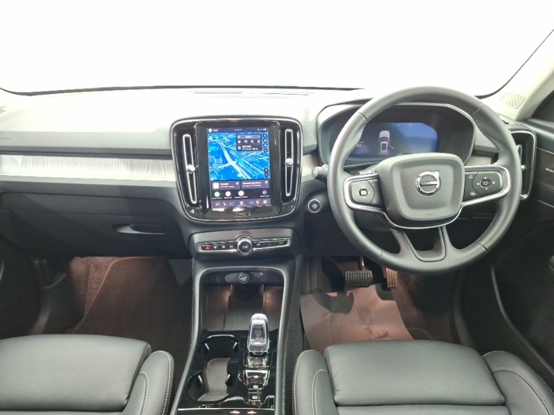 Volvo XC40 2.0 B3p Ultra Dark Green #3