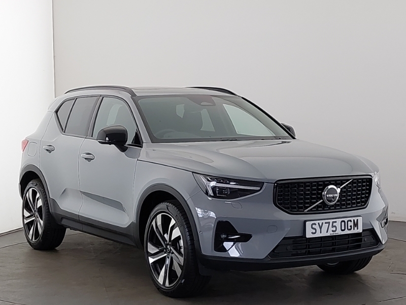 Volvo XC40 2.0 B3p Ultra Dark Grey