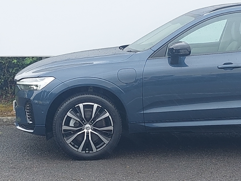 Volvo XC60 B5 R-design Black #19